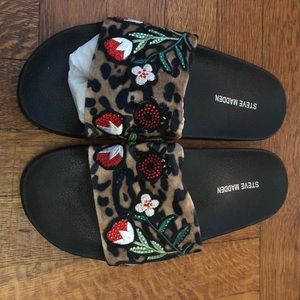 Steve Madden Slides